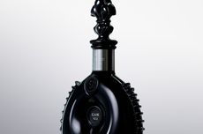 A black crystal decanter