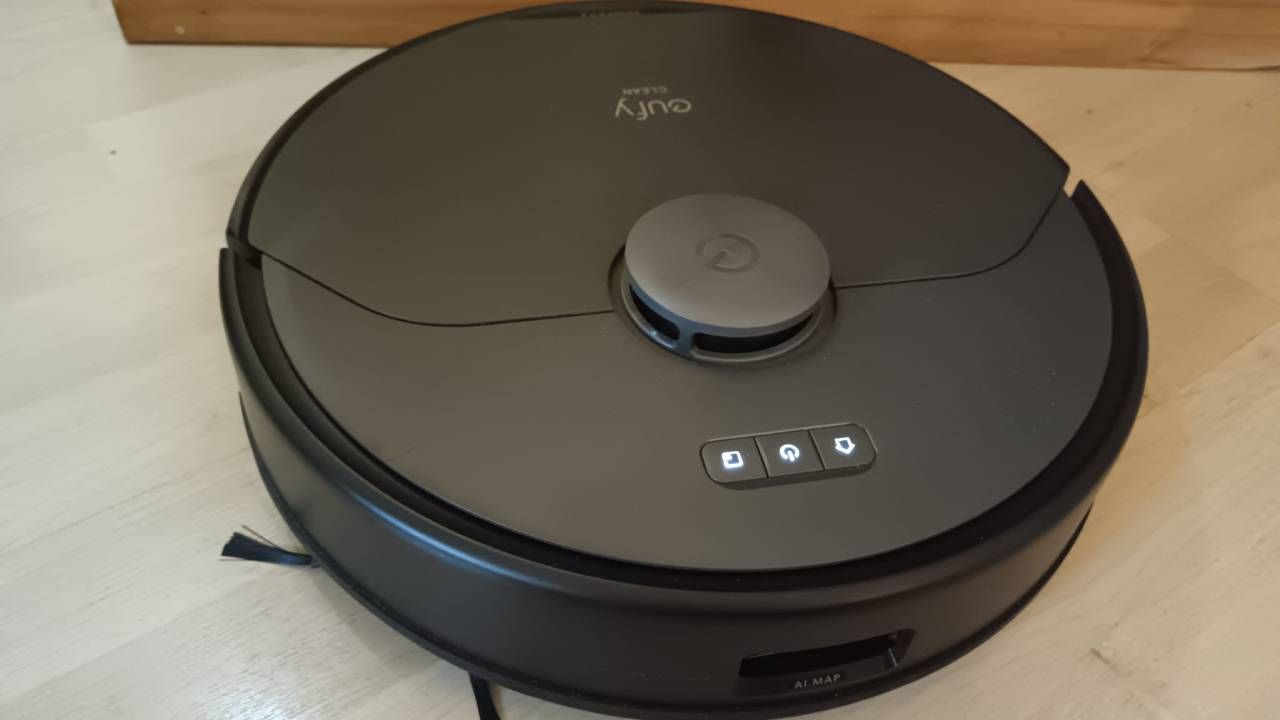 eufy Clean X8 Pro review exceptional handsfree cleaning for hard