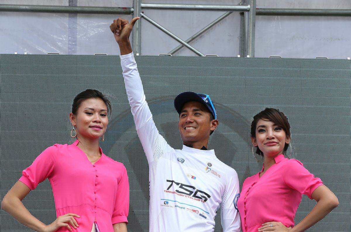 Best Asian rider Muhamad Adiq Husainie Othman (Terengganu Cycling Team)