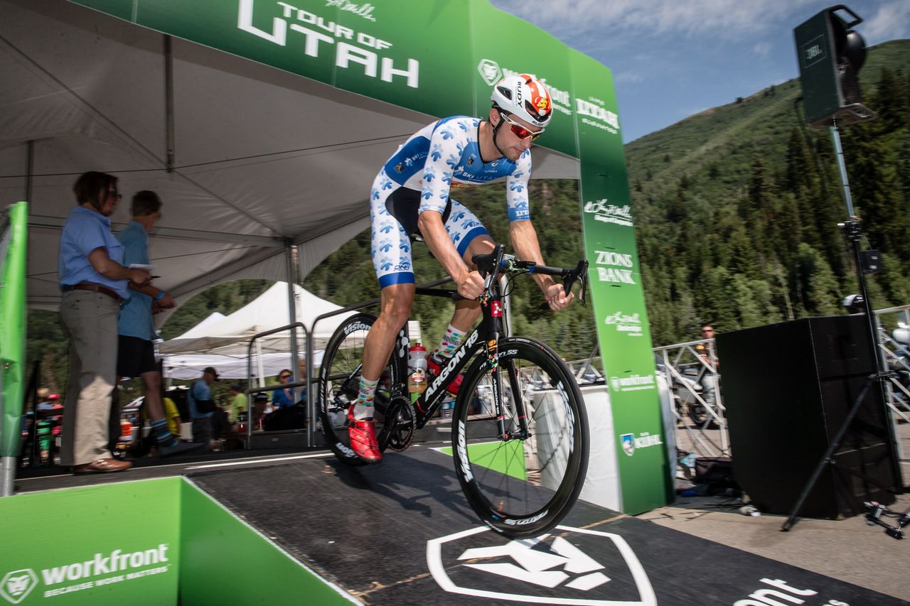 Jacob Rathe (Jelly Belly) rolls out