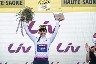 Tour de France femmes avec Zwift 2022 - Etape 8 - Lure / La Super Planche des Belles Filles (123,3 km) - VAN ANROOIJ Shirin (TREK - SEGAFREDO) - Avec le maillot blanc
