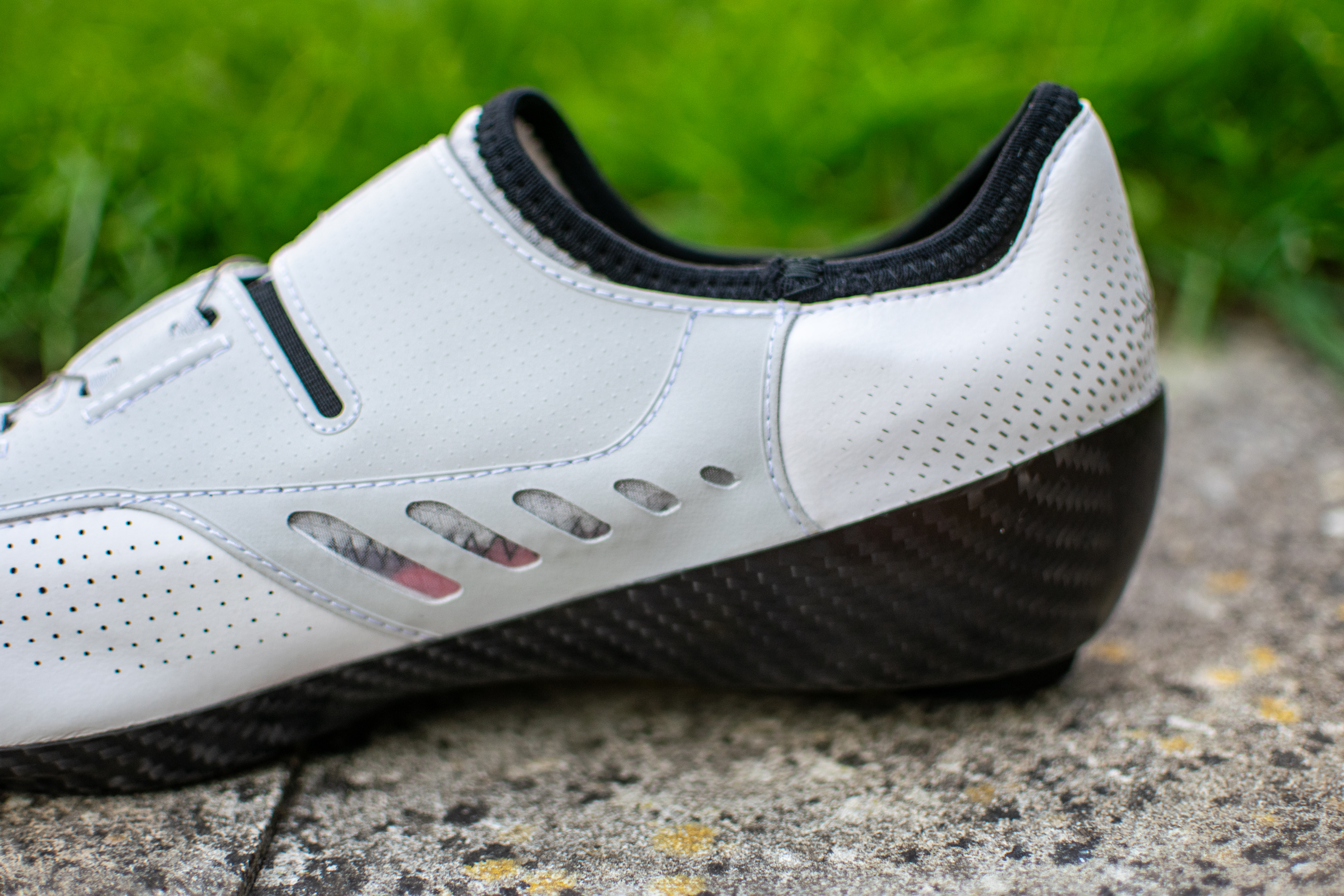 A white Q36.5 Unique Pro shoe