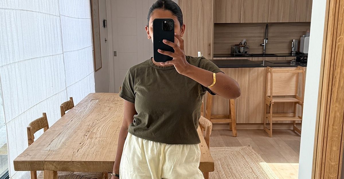 Every Cool Girl Is Wearing These Flip-Flop Color Trends