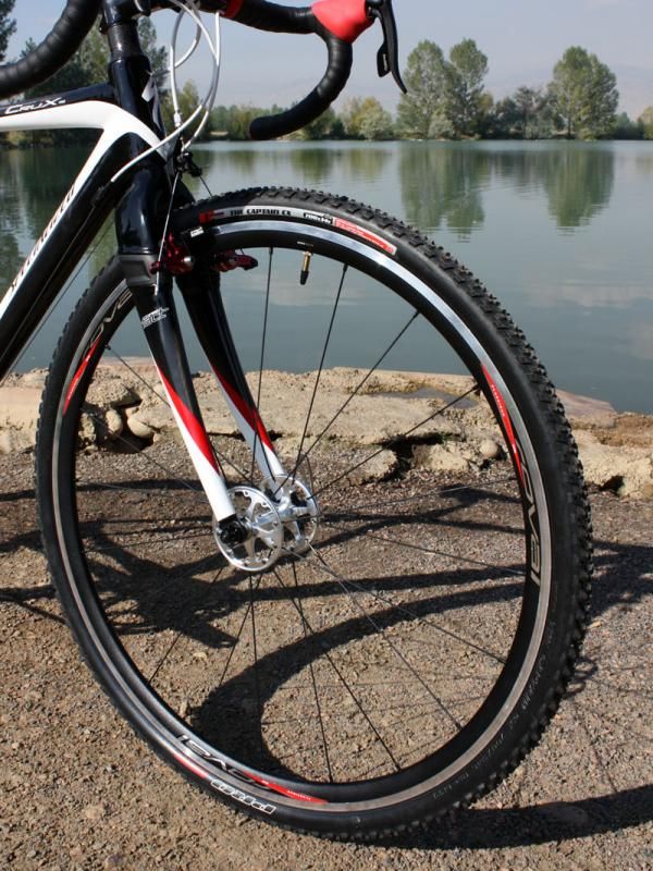 Specialized's own Roval Pav&eacute; SL wheels are reasonably light at 1,625g a set