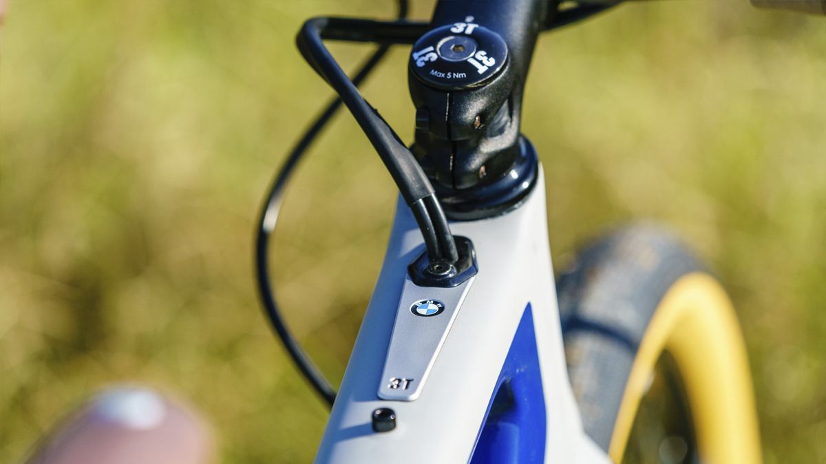 3T BMW Exploro