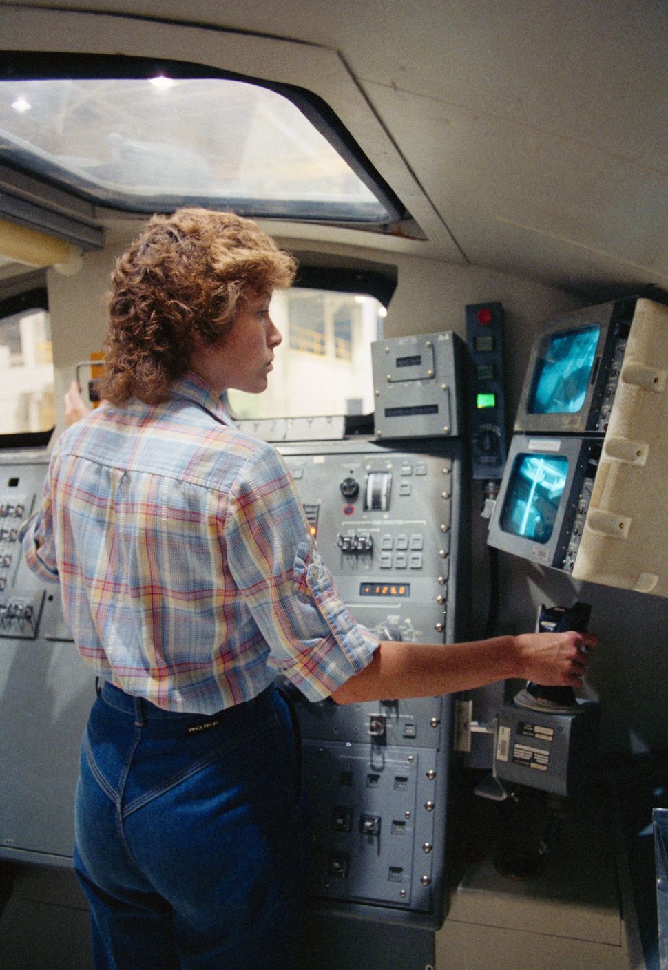 Astronaut Anna Fisher The First Mom in Space (Photos) Space