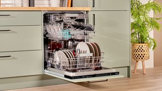 Hotpoint Smart Dishwasher