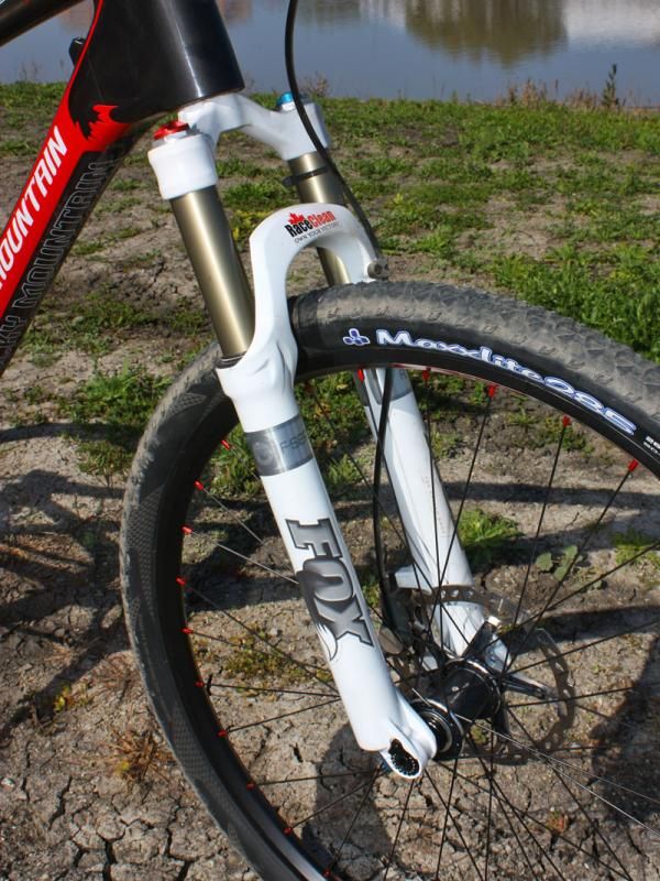 Kabush is running a prototype Fox Racing Shox 32 F100 FIT Terralogic fork.