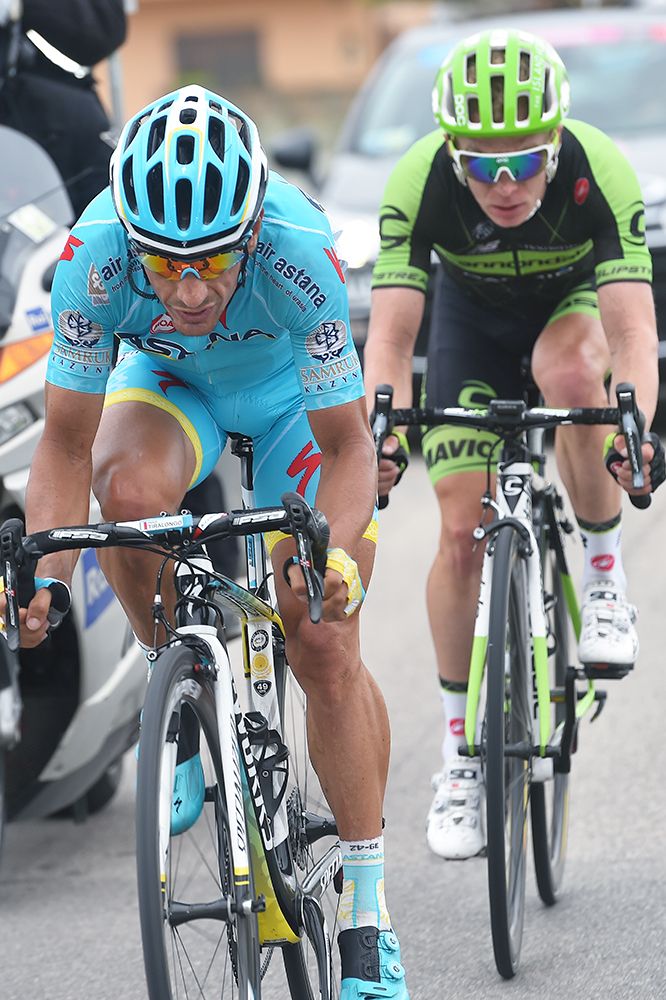 Paolo Tiralongo (Astana) with Tom Jelte Slagter (Cannondale-Garmin)