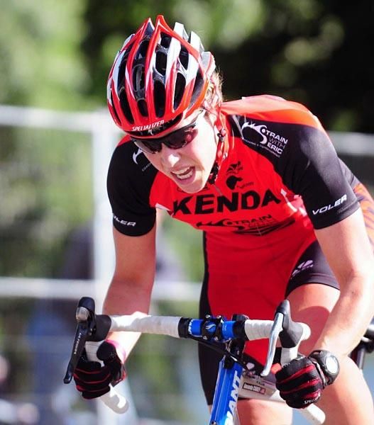 Amanda Carey (Kenda-Tomac-Hayes) is finding that she loves cyclocross.