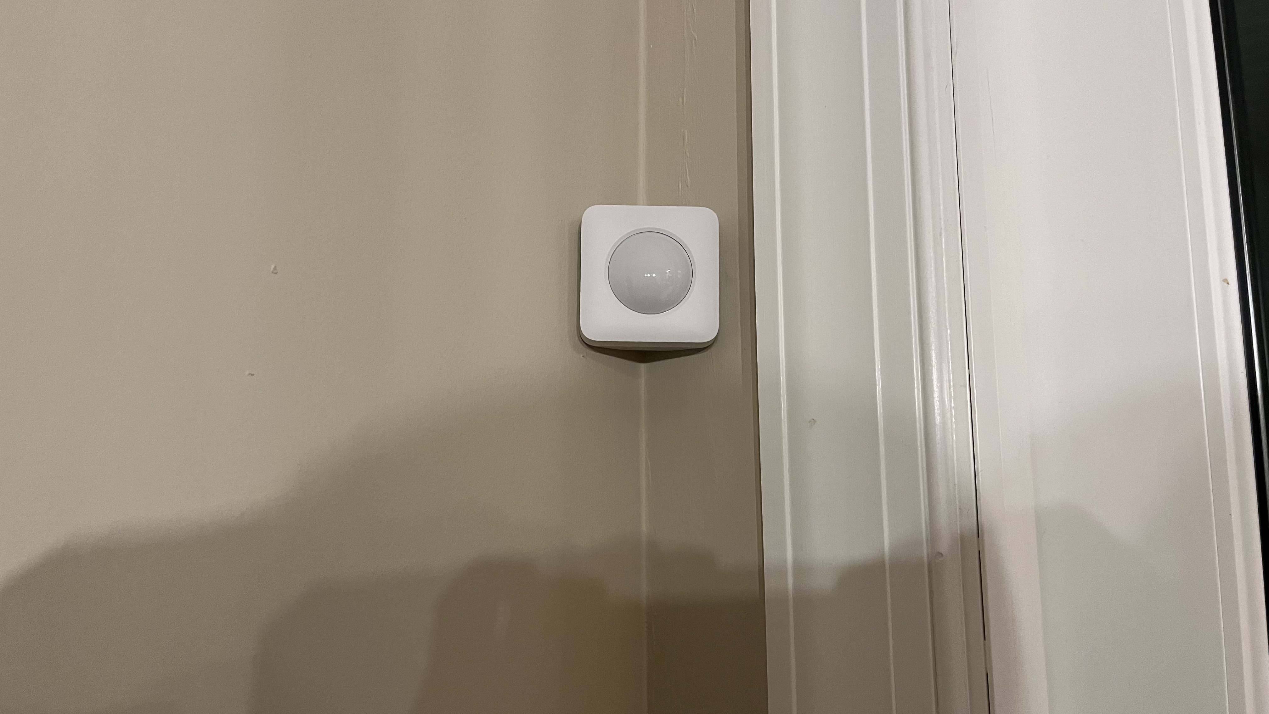 Simplisafe Home Security motion sensor installed