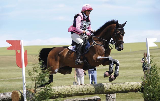 flying-finish-and-lucinda-fredericks2.jpg