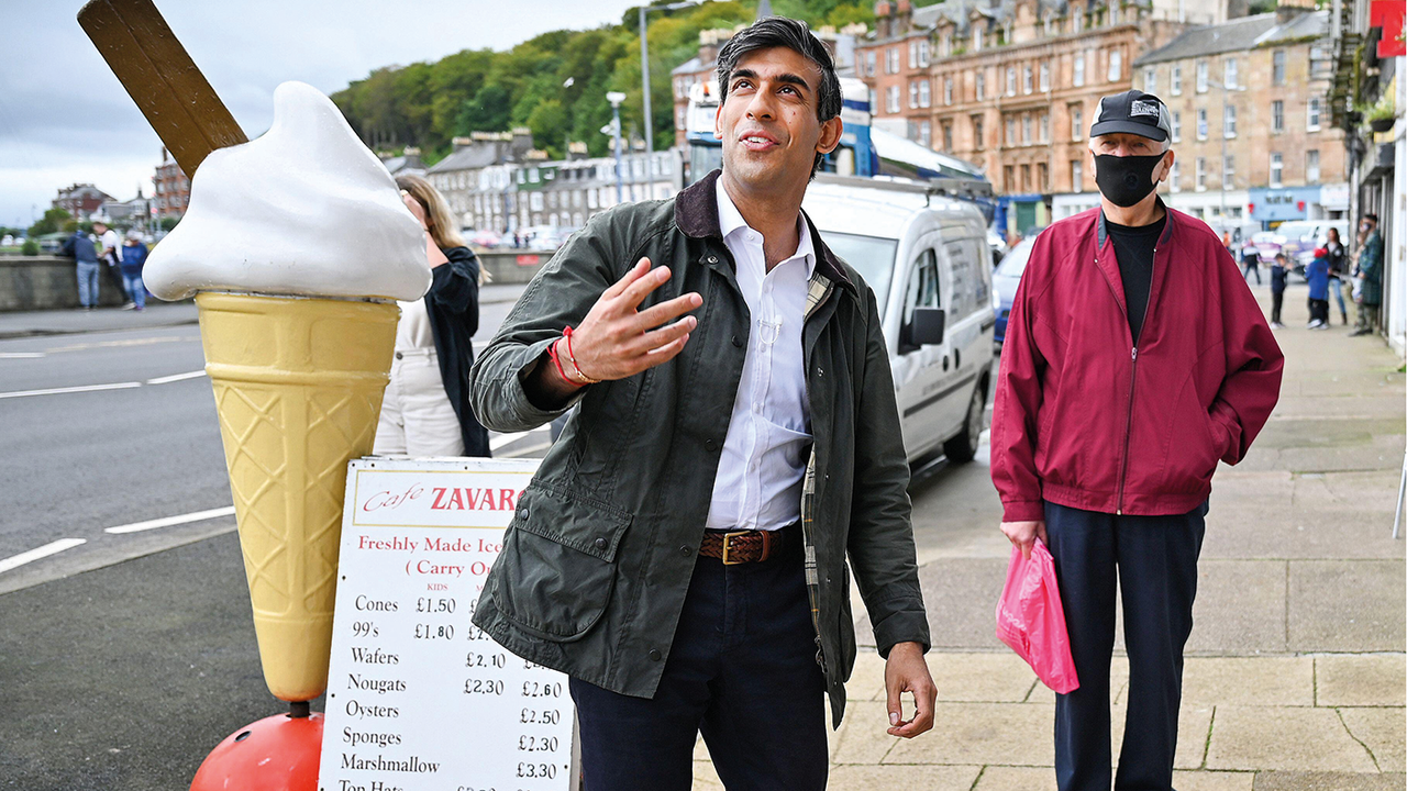 Rishi Sunak at the seaside