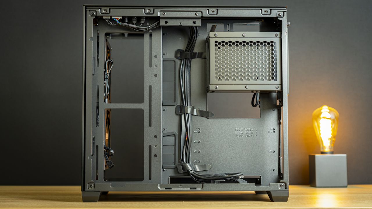 Lian Li O11 Mini Air