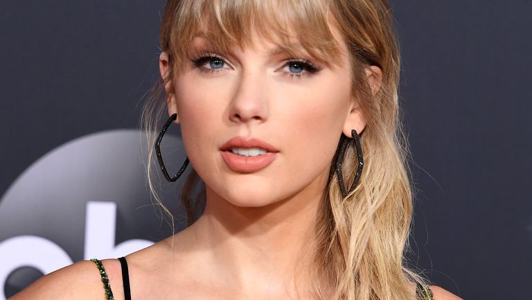 los angeles, california november 24 taylor swift attends the 2019 american music awards at microsoft theater on november 24, 2019 in los angeles, california photo by axellebauer griffinfilmmagic