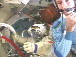 Orbital Tee Time: Spacewalkers Set for Golf Shot, ISS Maintenance