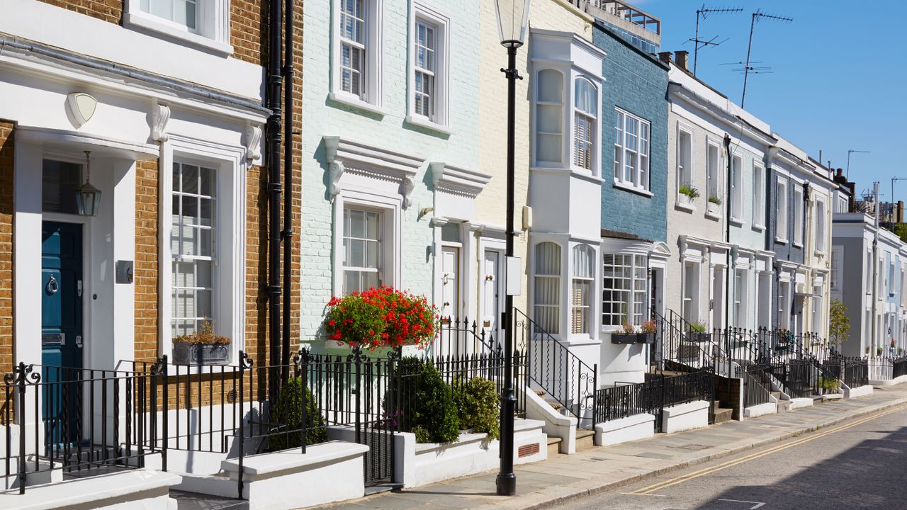 How to reduce house moving stress: Terraced houses Terraced houses 