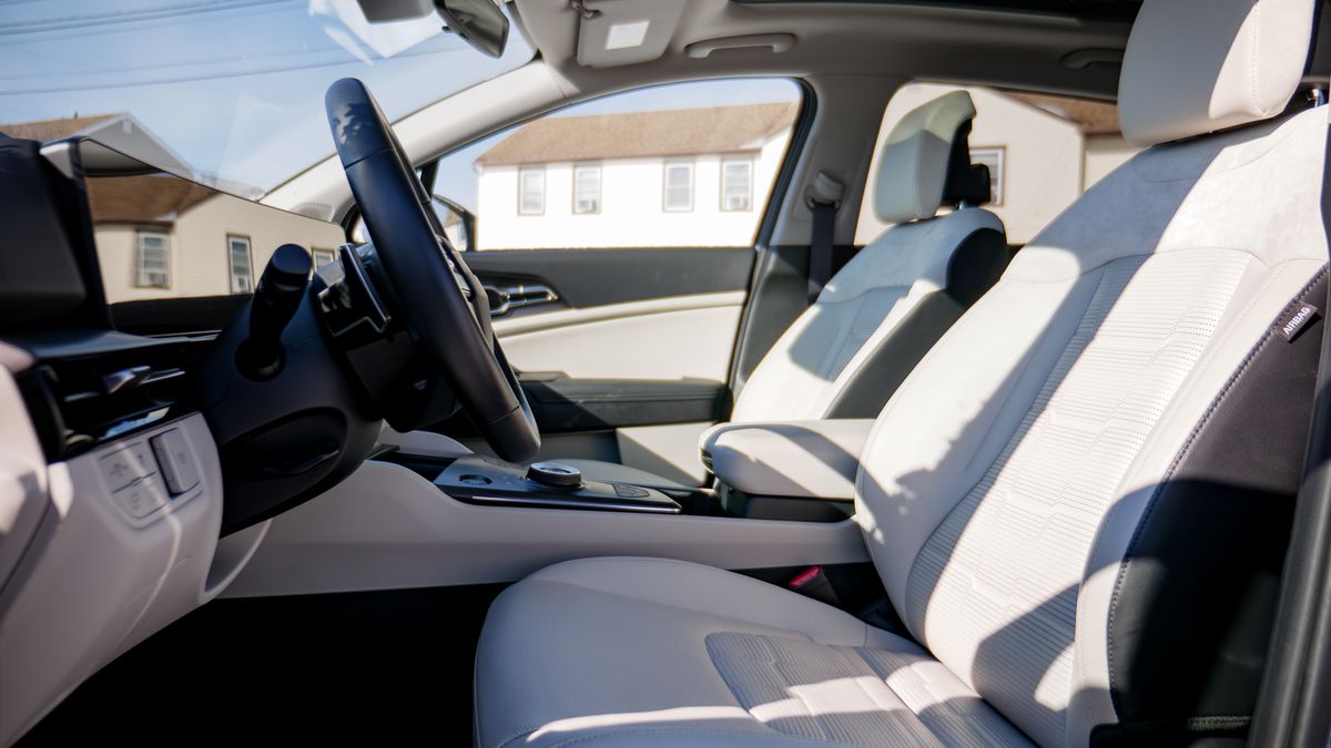 2026 Kia Sportage Hybrid review.