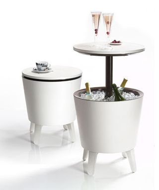 Outdoor drinks bar with cooler