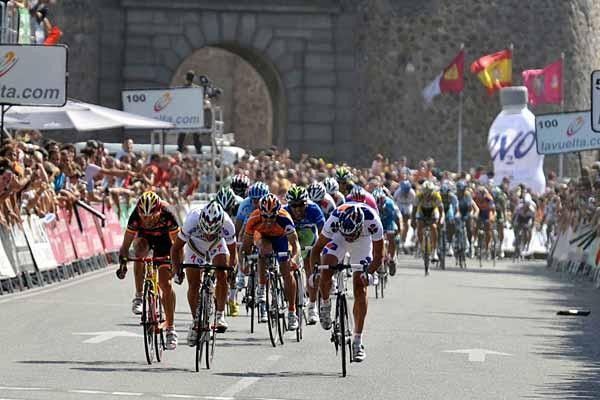 Sprint time: The heavy hitters wind up as the line draws near.