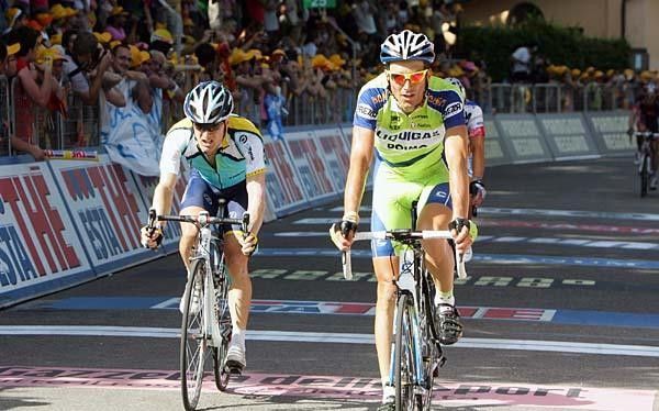 Ivan Basso (Liquigas) finishes the day.