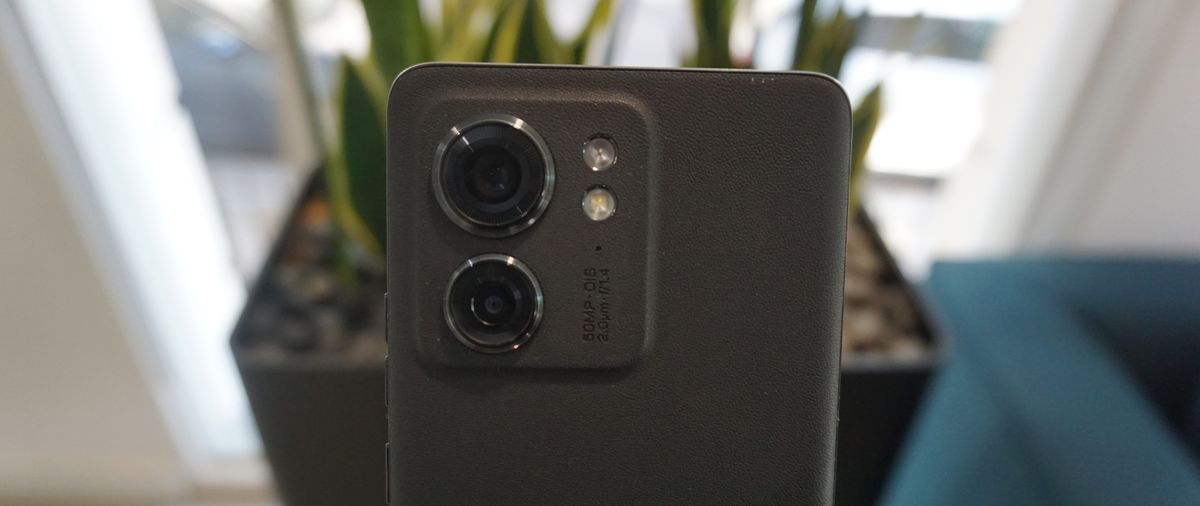 The Motorola Edge 40&#039;s cameras.