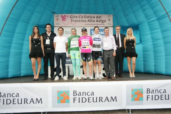 The podium topped by race leader Ina Teutenberg