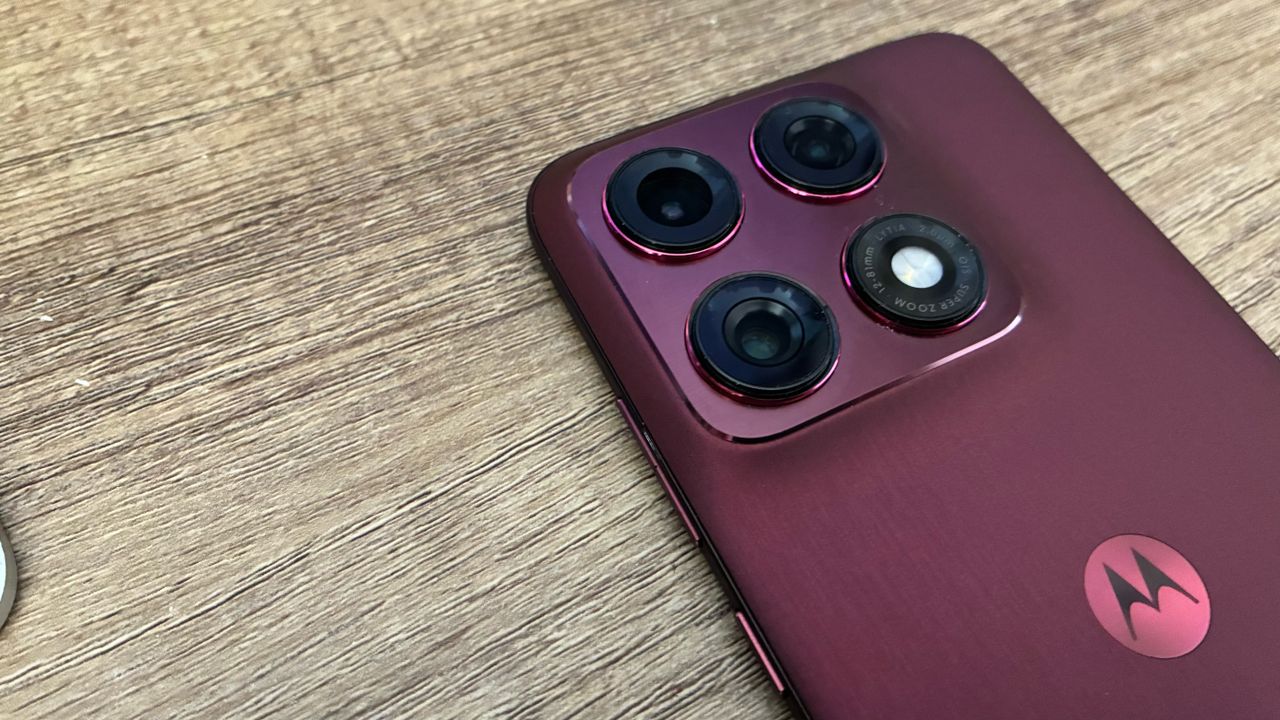 Motorola Edge 70 Pro: Design