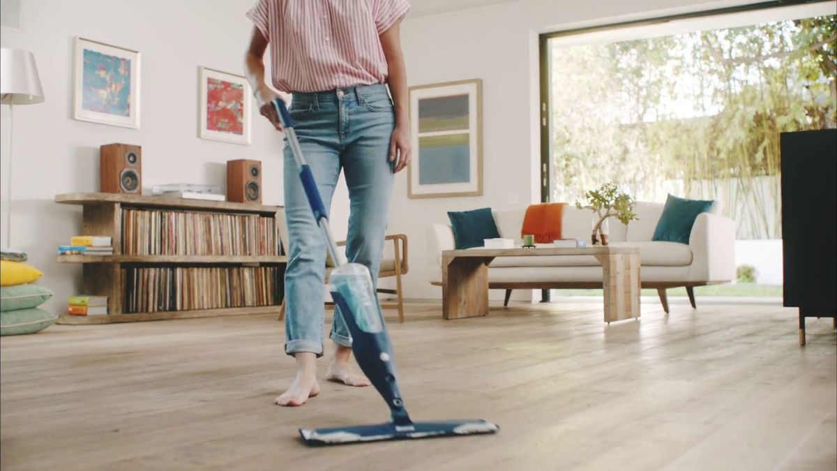 How To Clean Hardwood Floors The Best, How To Keep Footprints Off Laminate Floors