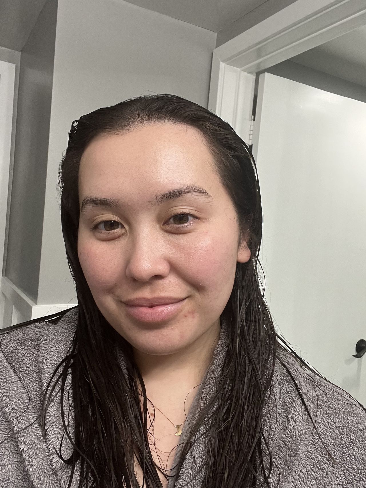 Catharine Malzahn with wet hair before testing Dyson Supersonic Hair Dryer