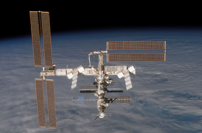 NASA Engineers Ponder Temporary ISS Power Loss