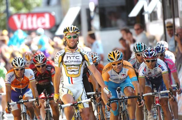 Mark Cavendish (HTC Columbia) has time to sit up and celebrate his win