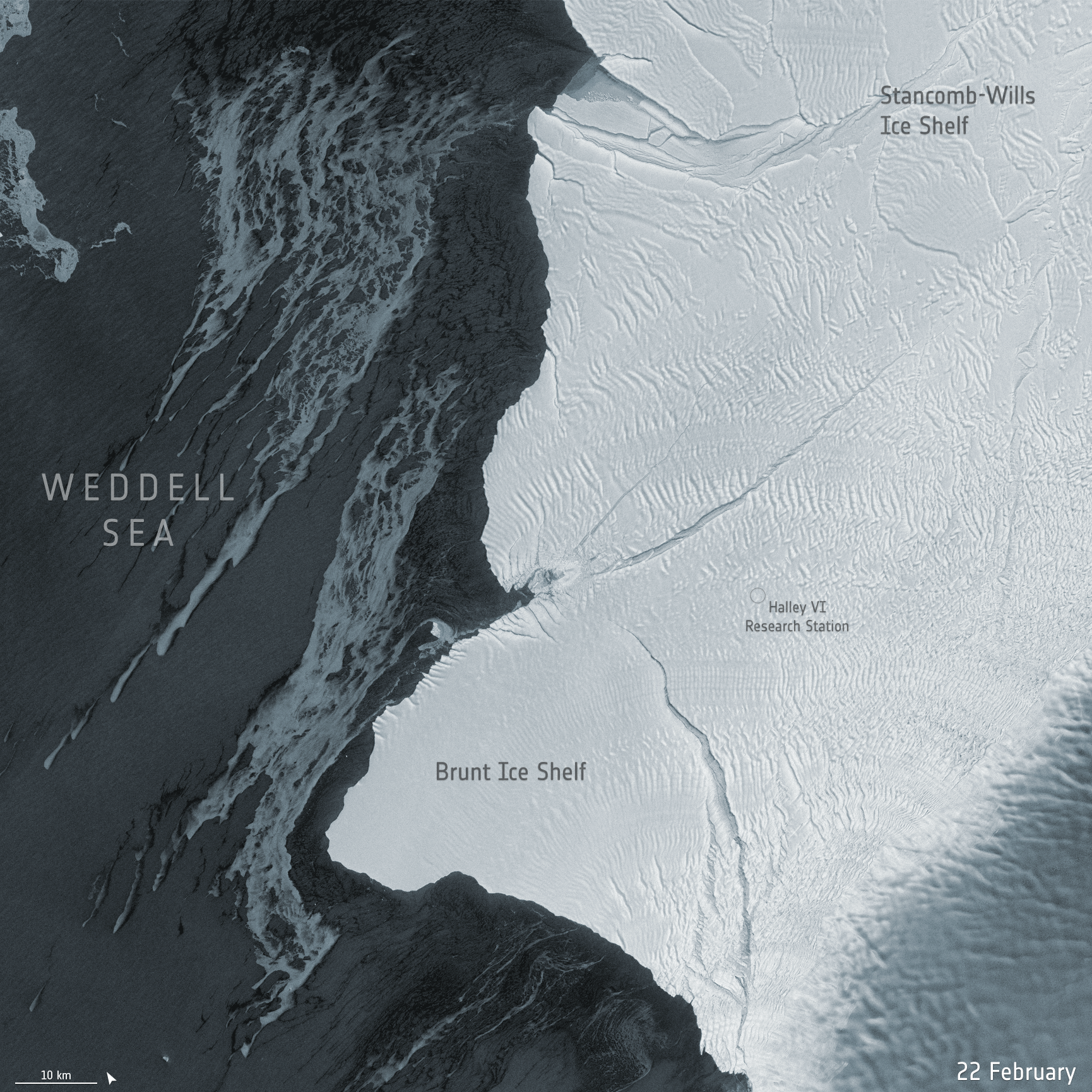 Here we see satellite photos from March 2021 showing calving of A-74. Notice the crack on the lower part of the Brunt Ice Shelf, which has now broken off into a new iceberg. The new position of Halley Base is also visible.