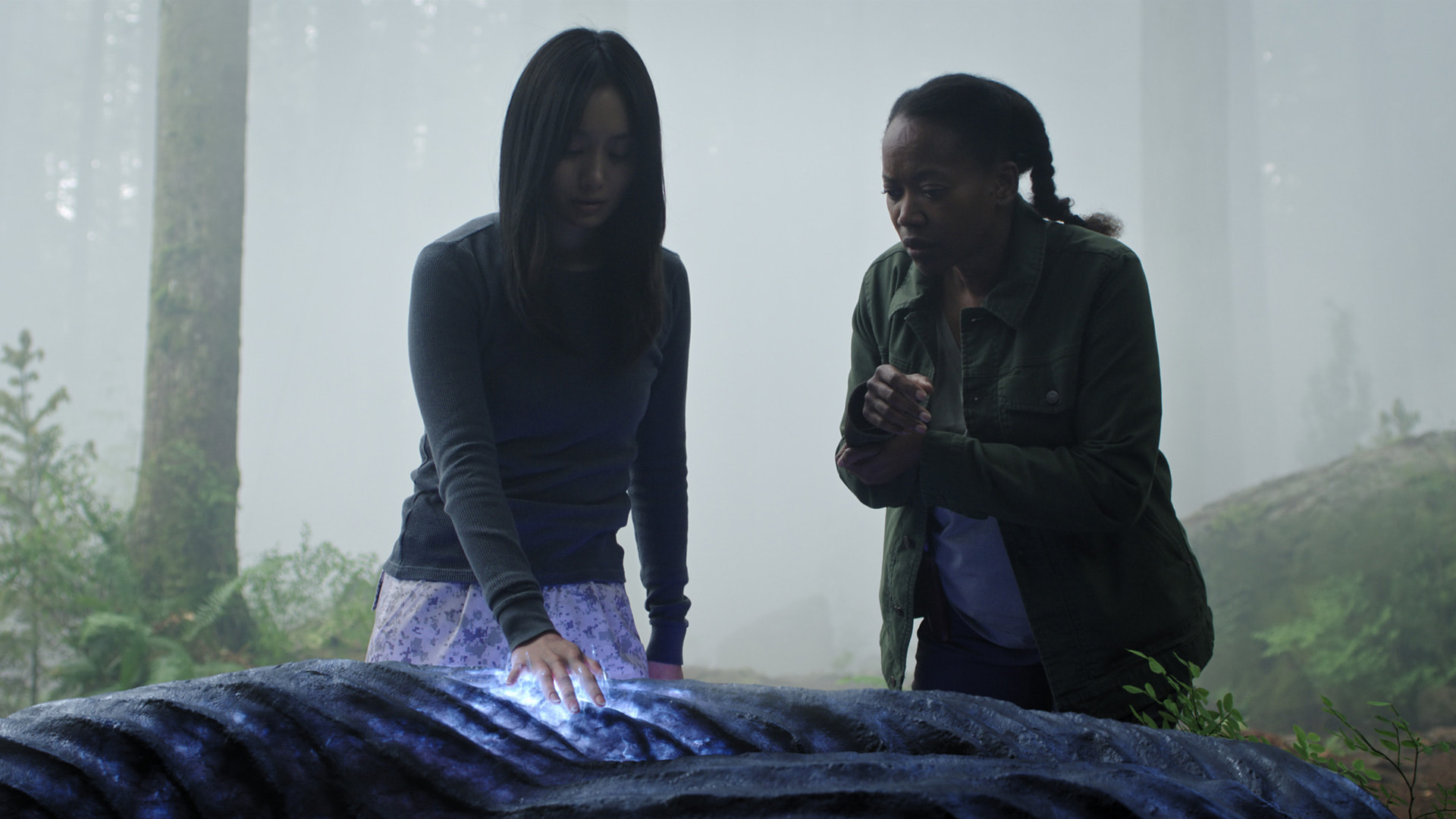 Two women encounter an extraterrestrial entity