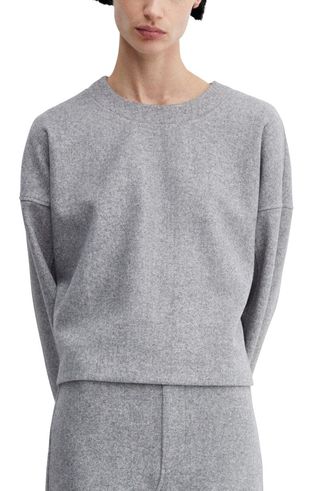 Max Seamed Pullover Sweatshirt