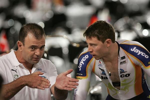 Shane Perkins gets some advice before the men's sprint finals
