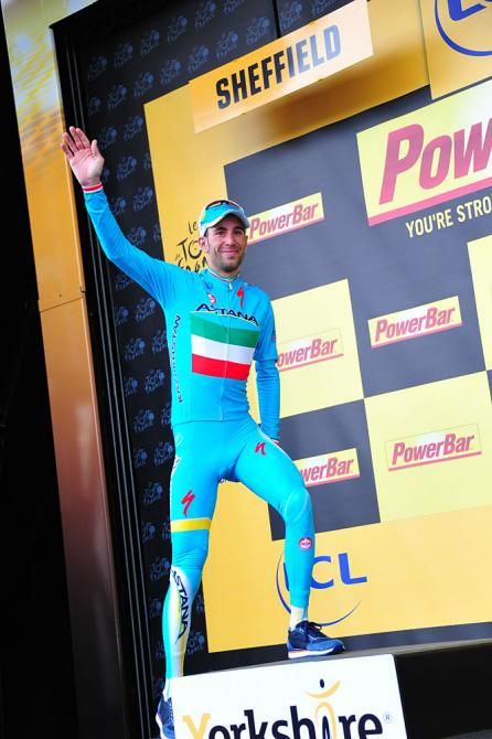 Vincenzo Nibali waves to fans