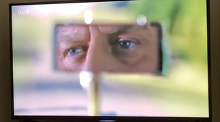 John Thaw's eyes in mirror in final Endeavour scene