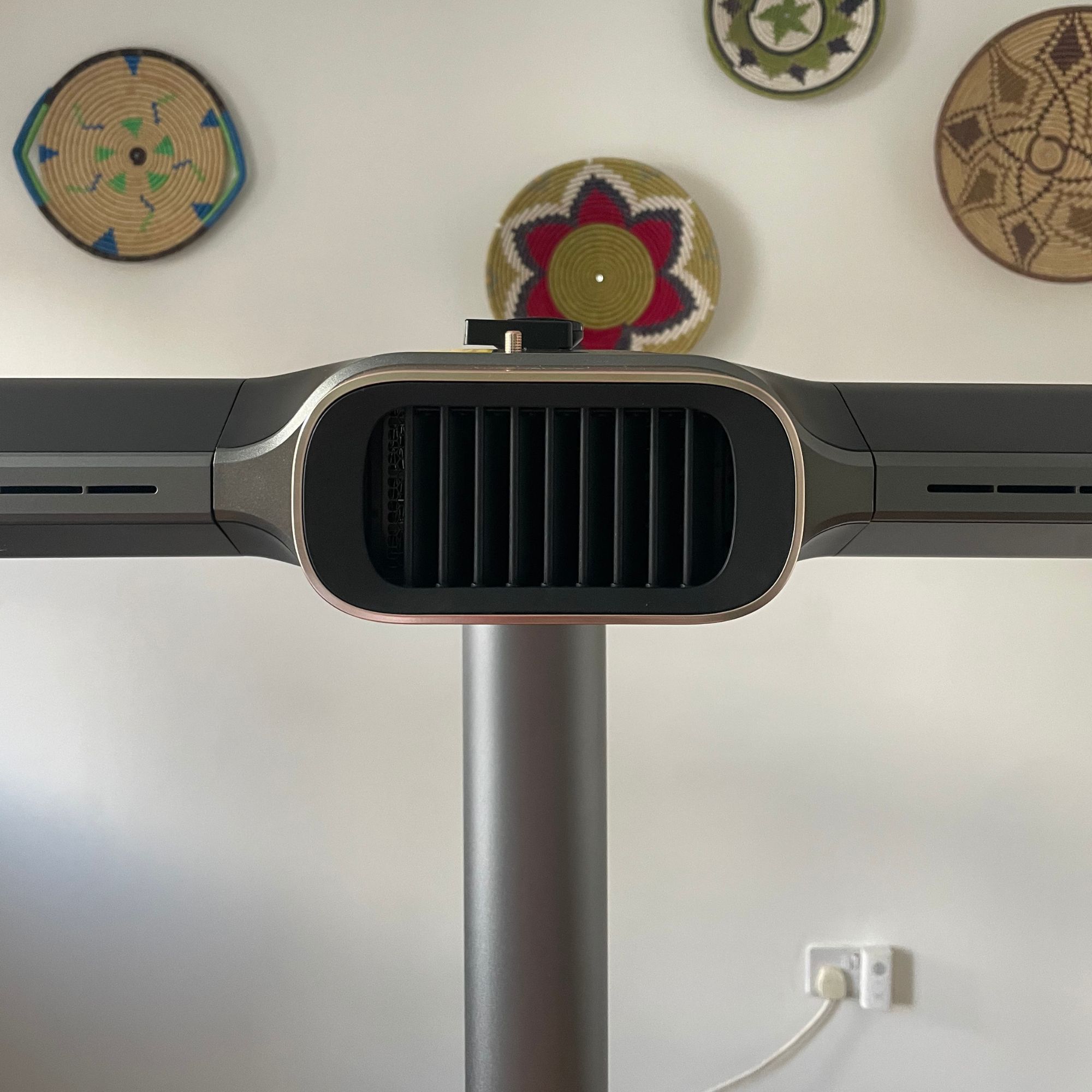 Close up of the Shark TurboBlade Cool + Heat TH200UK heating element