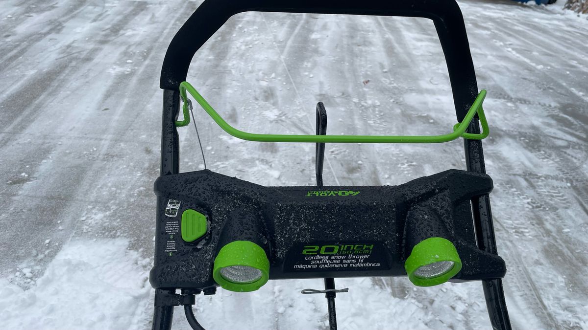 How To Use A Snow Blower: 6 Steps For An Easy Winter | Top Ten Reviews