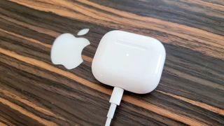 AirPods Pro charging