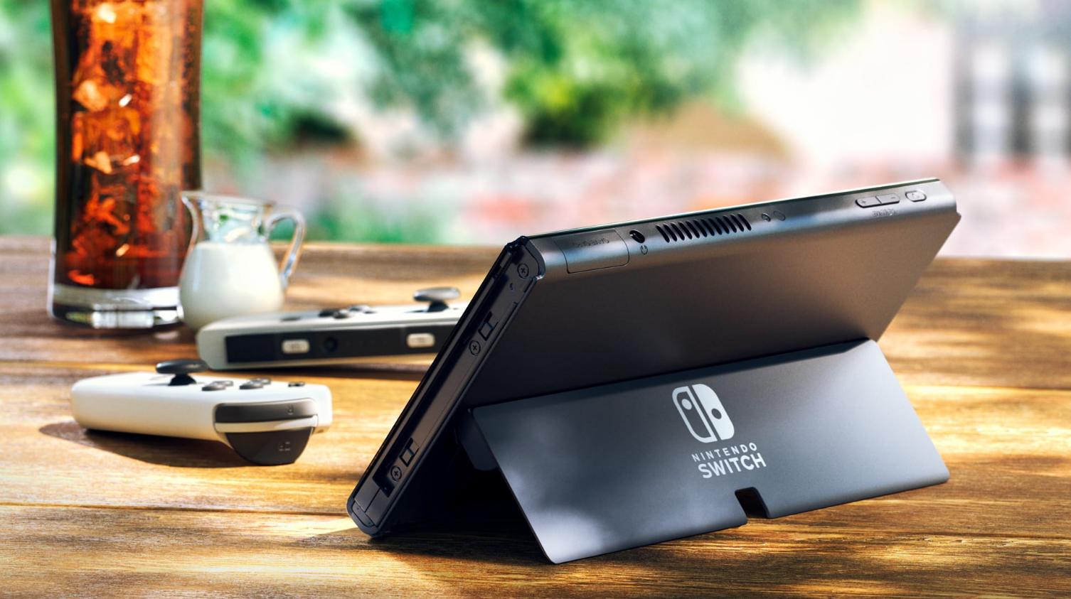 Switch OLED Case Compatible with Nintendo Switch OLED Model 2021, 9 in 1  Accessories for Switch OLED Model with Dockable Protective Case, HD Screen