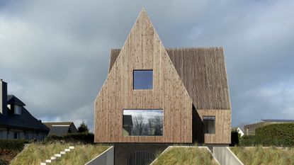 House of Cards, Belgium by Vantieghem Talebi 
