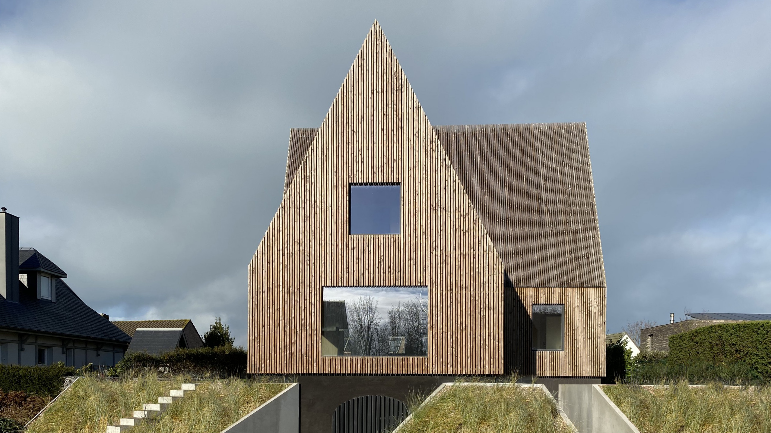 House of Cards, Belgium by Vantieghem Talebi 