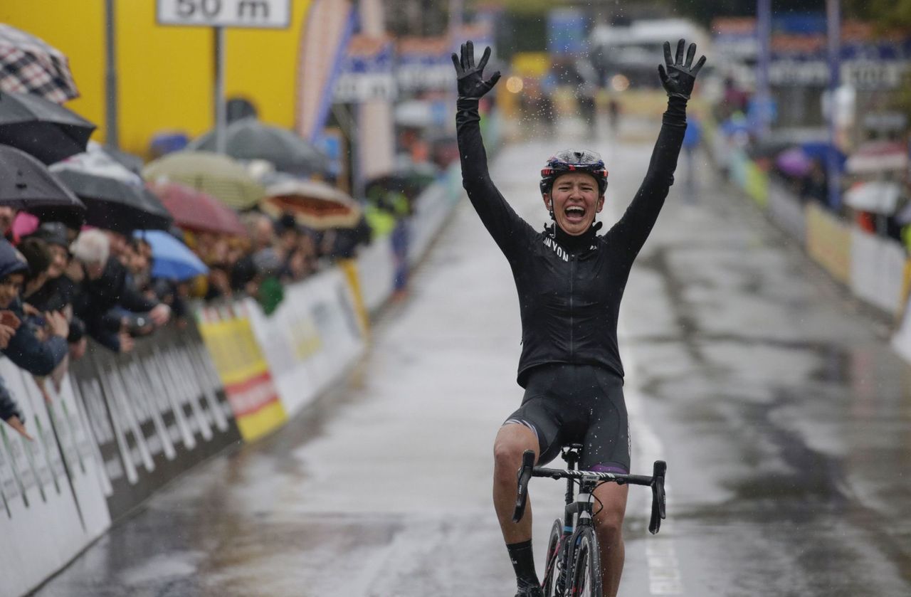 Katarzyna Niewiadoma (Canyon-SRAM) wins the Trofeo Alfredo Binda