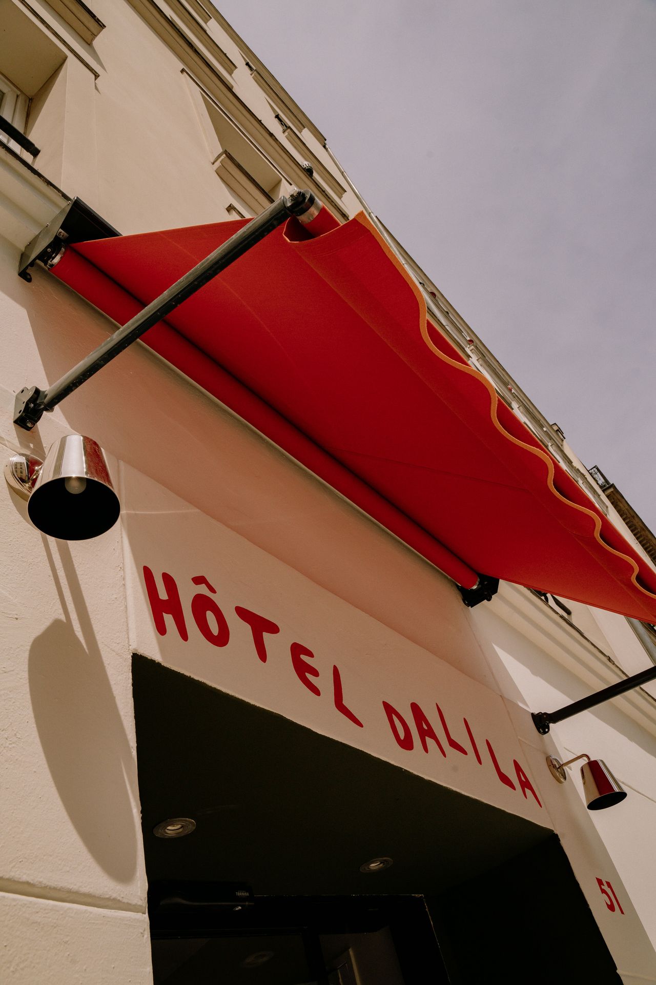 The entrance of H&ocirc;tel Dalila