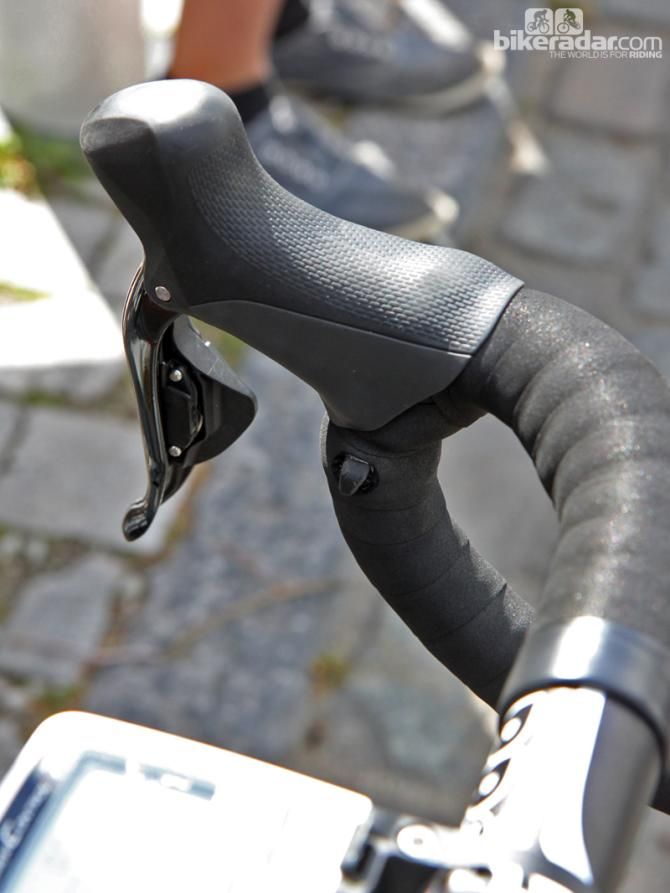 Supplemental Shimano Dura-Ace Di2 sprint shifters for three-time Scheldeprijs winner Marcel Kittel (Giant-Shimano)