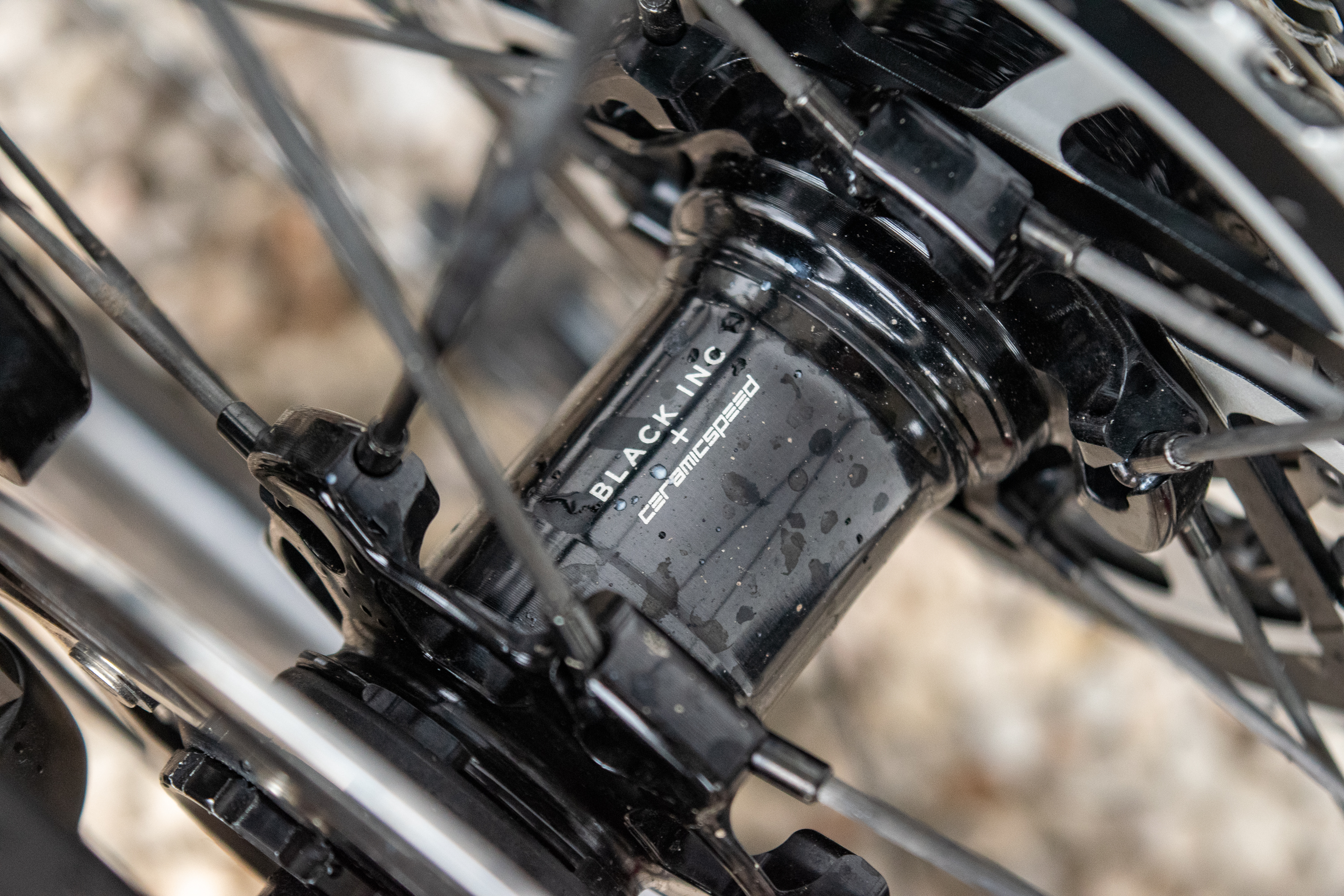 Bicicleta de carretera Factor One y Ostro