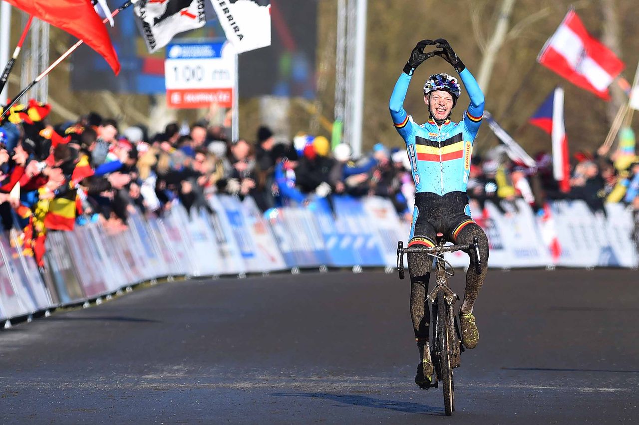 Michael Vanthourenhout (Belgium) wins the U23 world title