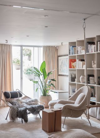 Scnadi living room with open shelving